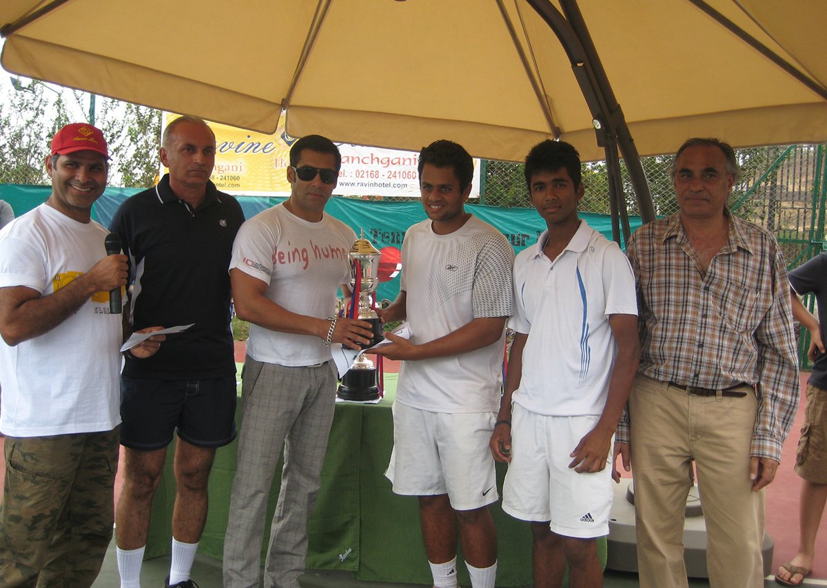 Salman Khan with Tennis Player's